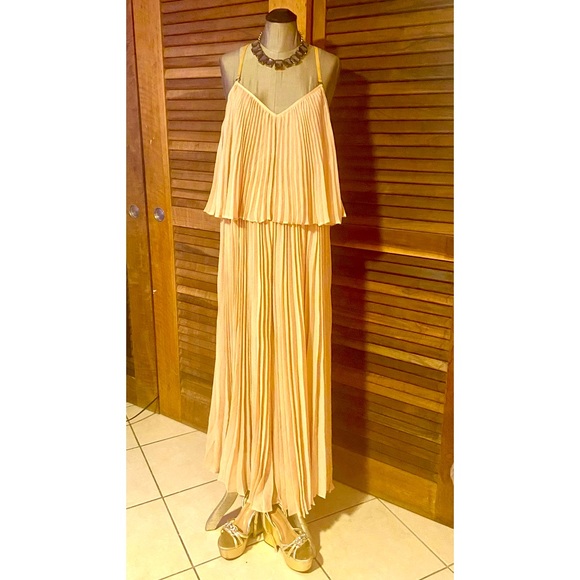 bcbg yellow pleated dress VINTAGE Butter Yellow bcbgmaxazria dress by BCBGMAXAZRIA